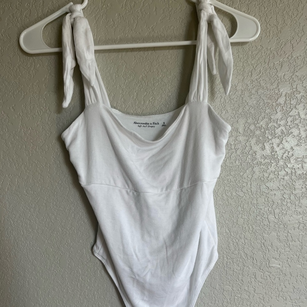 Abercrombie & Fitch Bodysuit